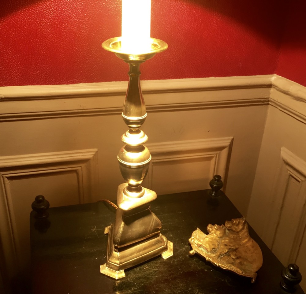 solid traditional table lamp bronze french